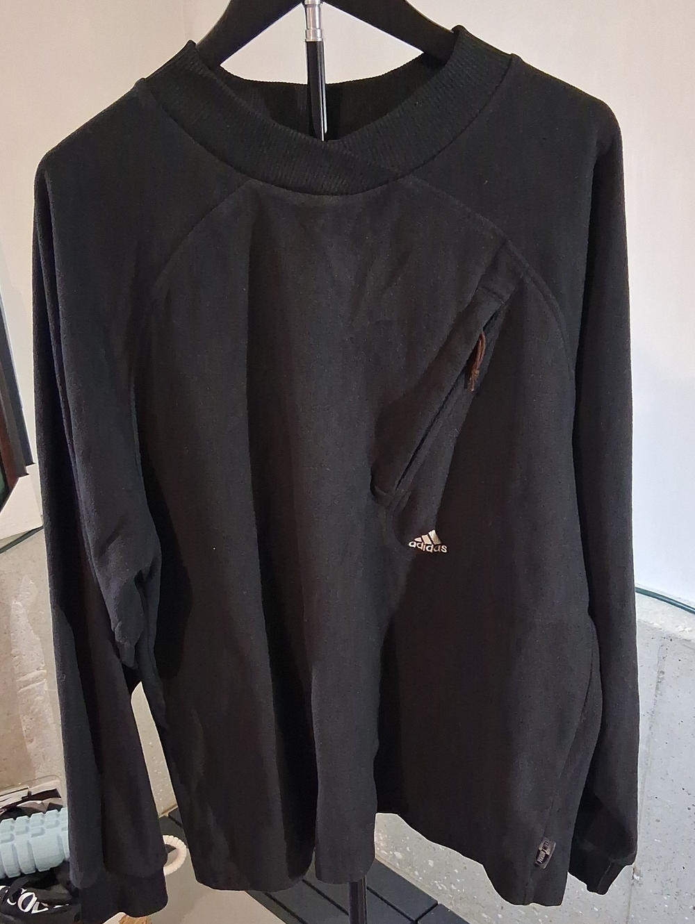 Vintage Adidas Black Men’s Crewneck Sweatshirt with Zip Pocket